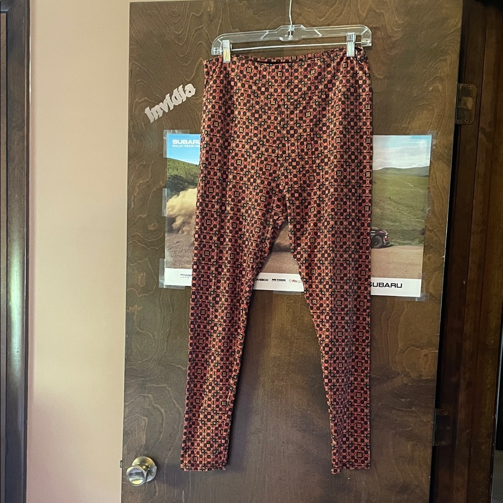 Geometric Patterned LuLaRoe T&C Leggings